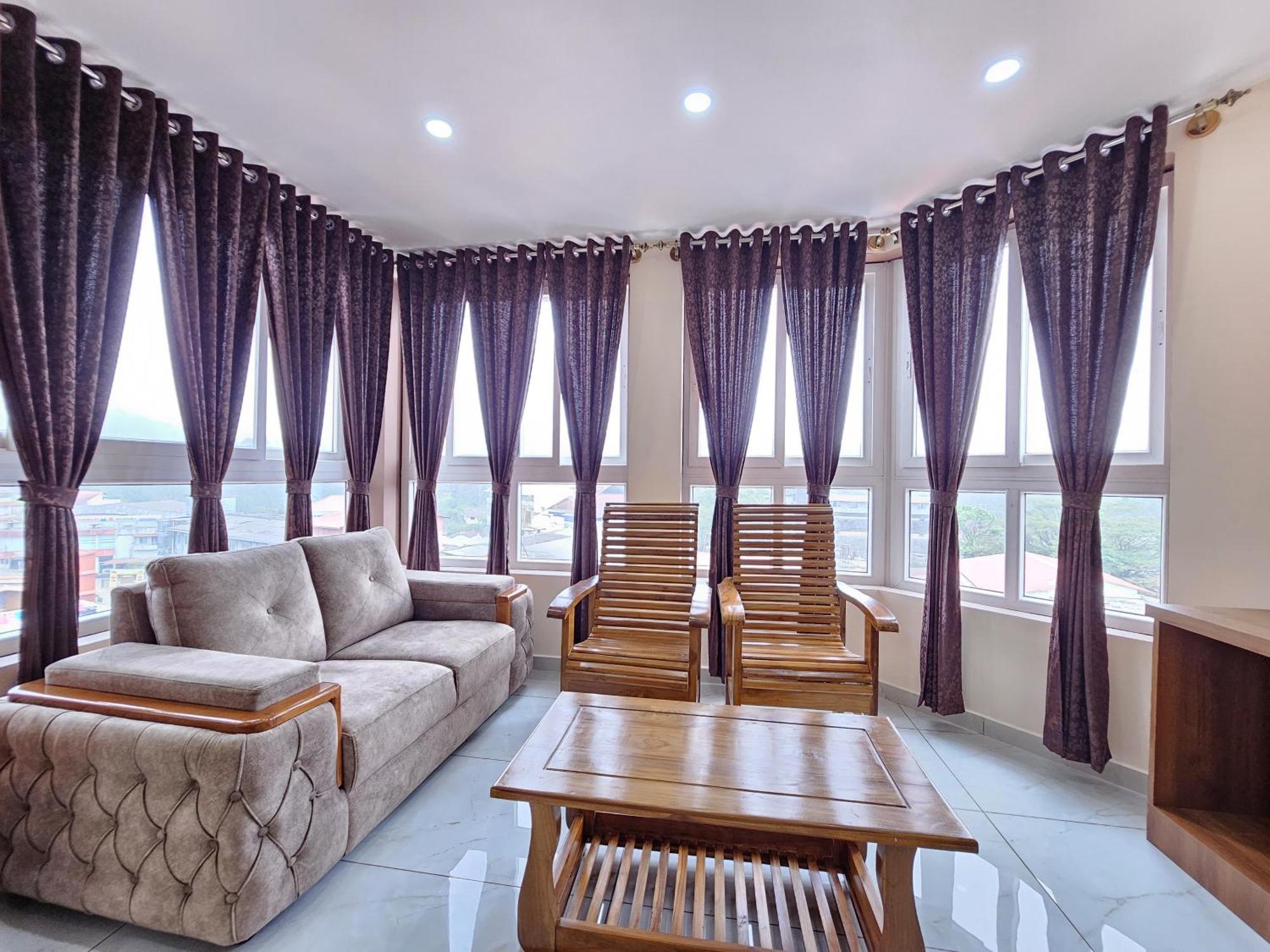 Navarathna Comforts มาดิเครี ภายนอก รูปภาพ